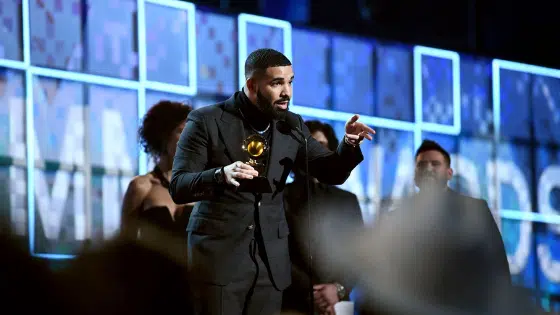 Drake on stage at the mtv music awards.